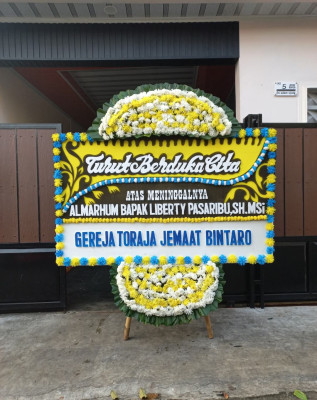 Papan Bunga Duka di Sidangkal